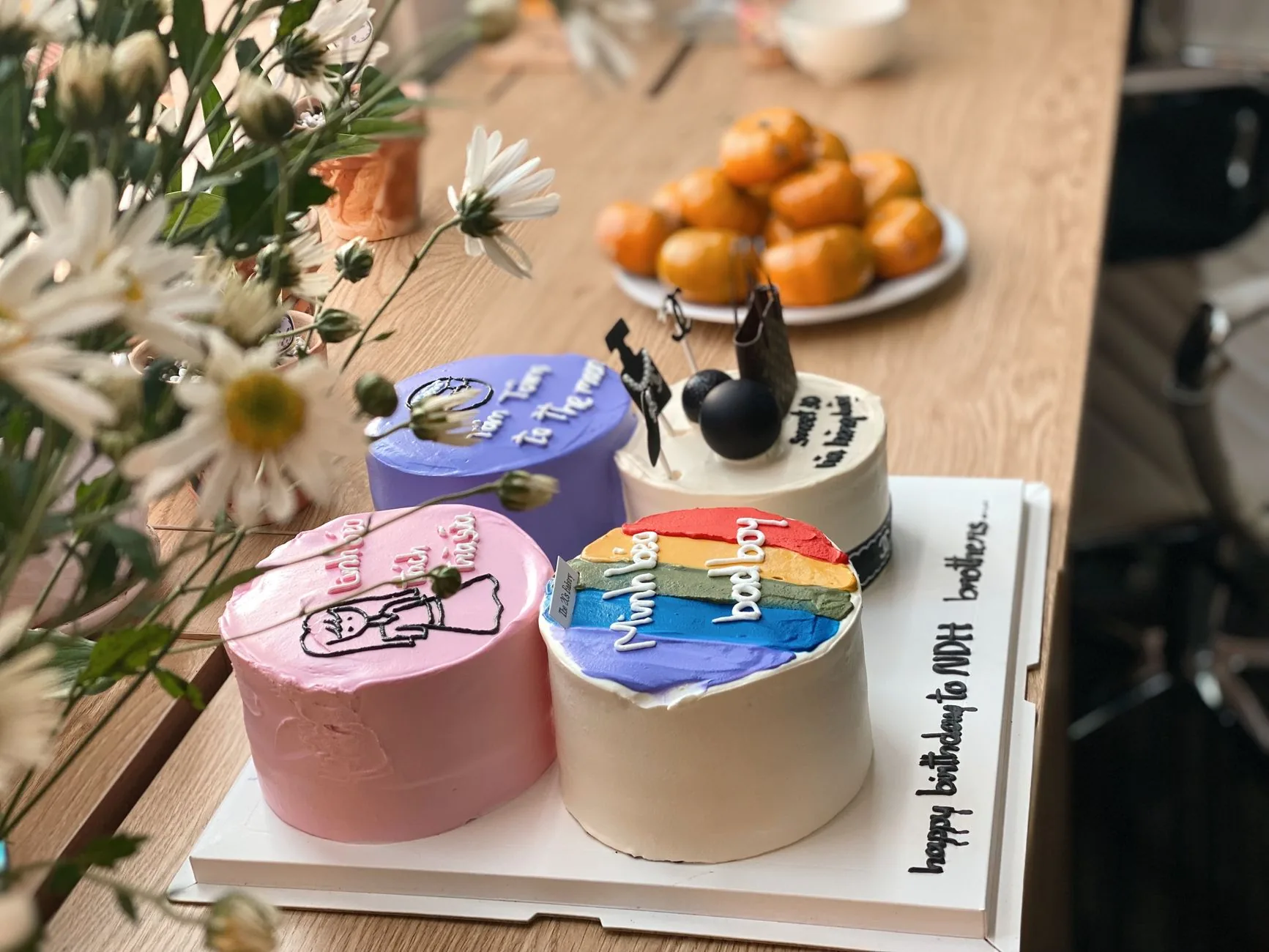 Gâteaux anniversaire thème karaoké festif