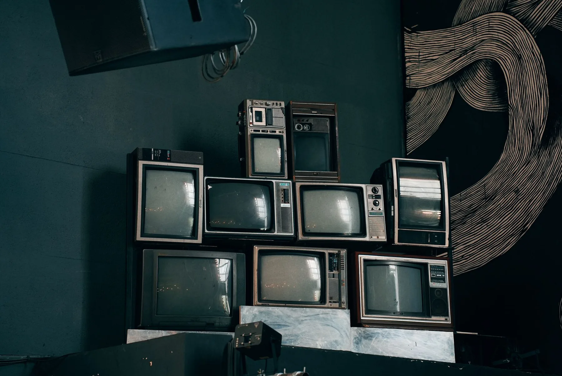 Retro televisions for a karaoke party Retro televisions for a karaoke party