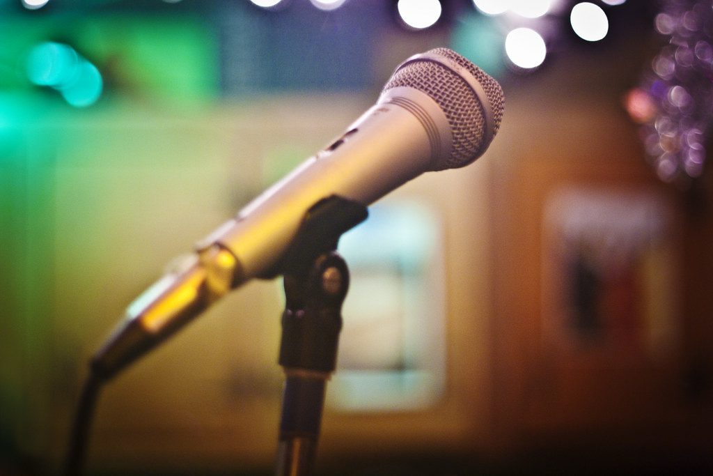 Free Karaoke Songs to Download: Simple Legal Options — karaoke illustration Free Karaoke Songs to Download: Simple Legal Options — karaoke illustration